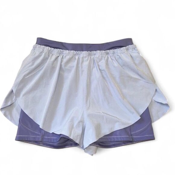 NWT Athleta Women's 2-in-1 "Mile Marker" Athletic Shorts. M. - Picture 2 of 9